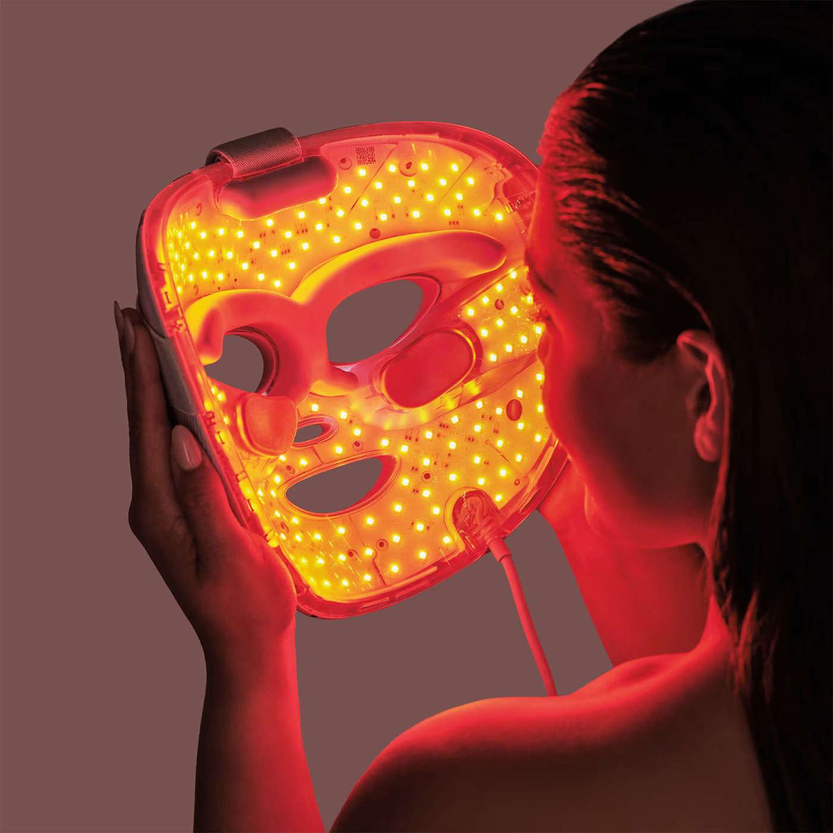Présentation officielle du masque Shark CryoGlow porté pendant une séance